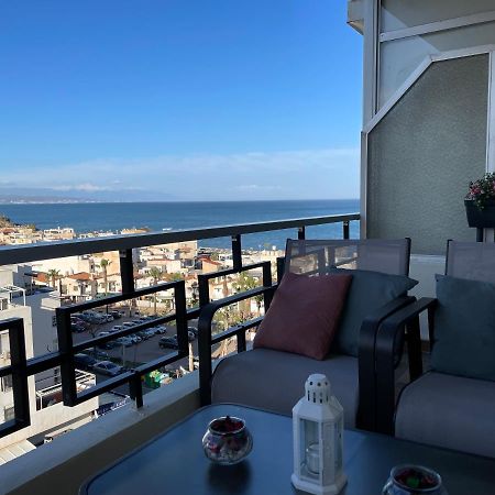 Apartamento Totalmente Reformado Con Piscina Y Jardines Al Lado De La Playa De La Carihuela Торемолинос Екстериор снимка