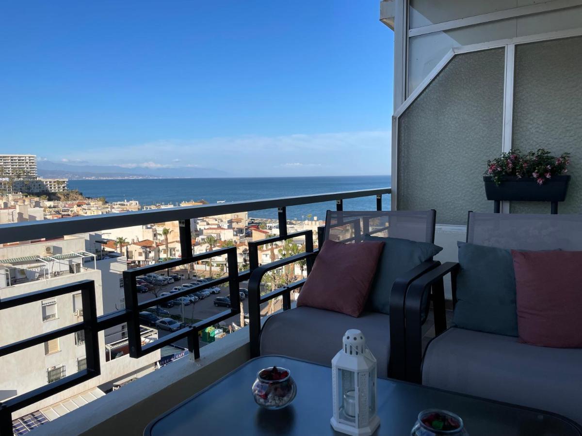 Apartamento Totalmente Reformado Con Piscina Y Jardines Al Lado De La Playa De La Carihuela Торемолинос Екстериор снимка