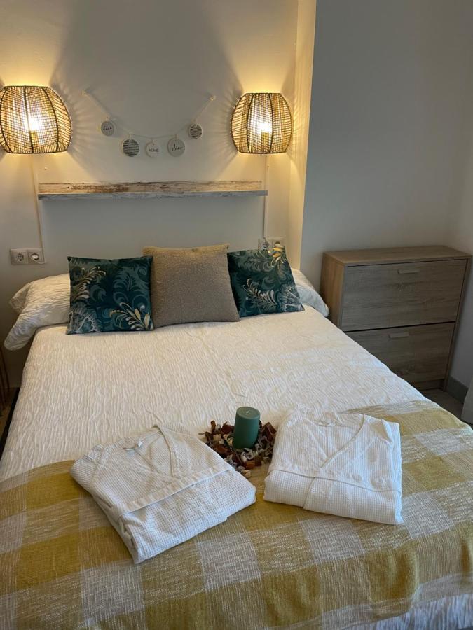Apartamento Totalmente Reformado Con Piscina Y Jardines Al Lado De La Playa De La Carihuela Торемолинос Екстериор снимка