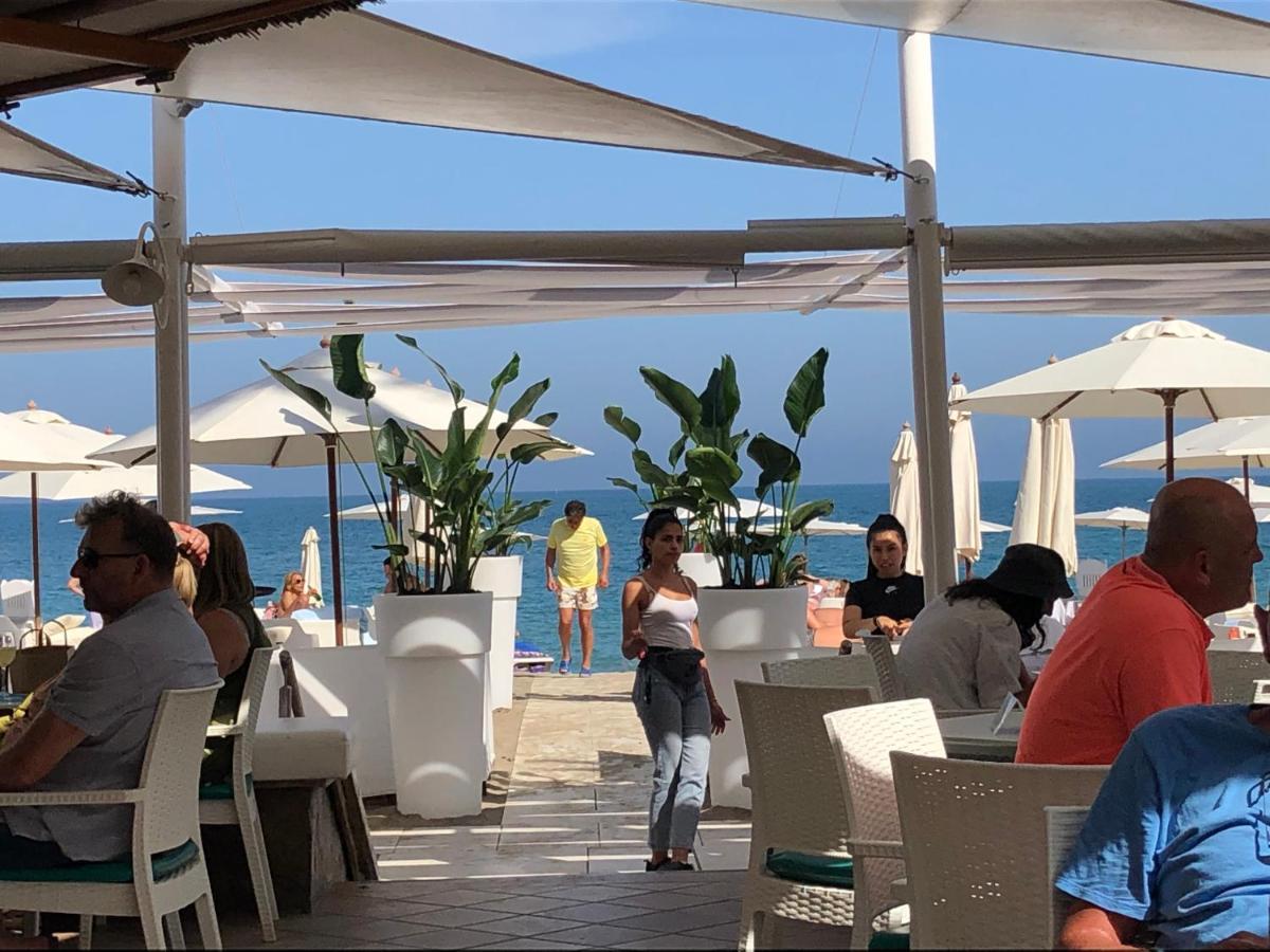 Apartamento Totalmente Reformado Con Piscina Y Jardines Al Lado De La Playa De La Carihuela Торемолинос Екстериор снимка