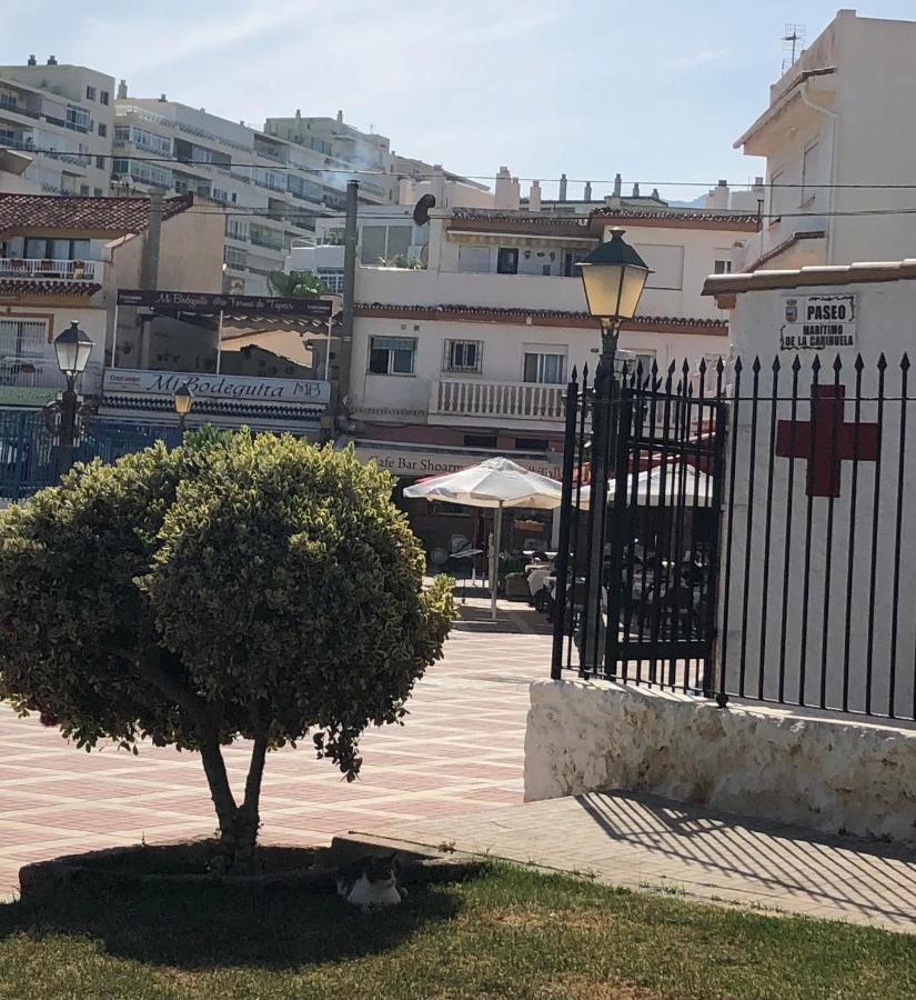 Apartamento Totalmente Reformado Con Piscina Y Jardines Al Lado De La Playa De La Carihuela Торемолинос Екстериор снимка